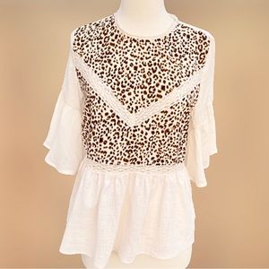 💖 Umgee Cream Cotton Blouse with Bell Sleeves and Leopard Print